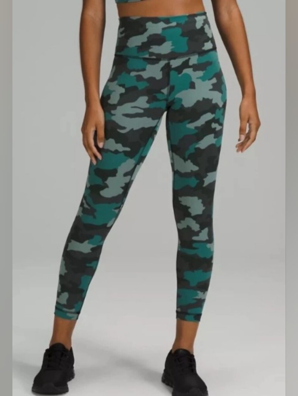 Lululemon size 0 camo Wunder Under leggings